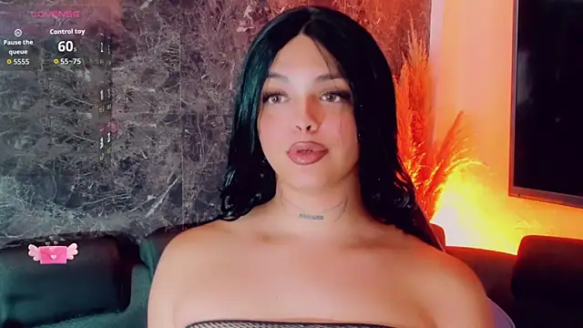 Emmaa_Saenz_ Adlı Modelin Web Kamerası Şovu
