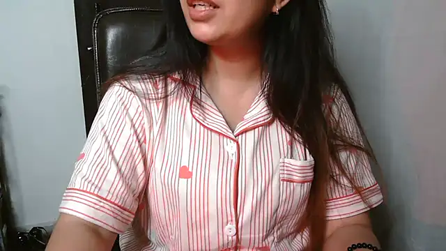 urvashihott Show Webcam