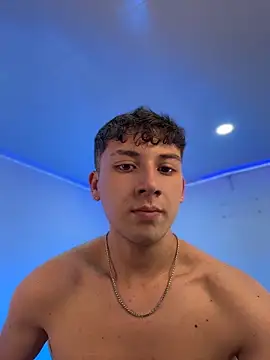 OLIVER_K Live XXX-chat