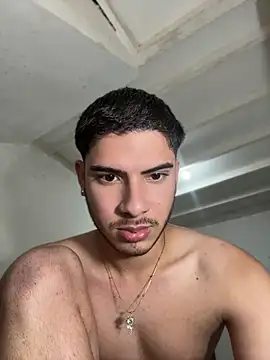 ApoloGray__ live XXX chat