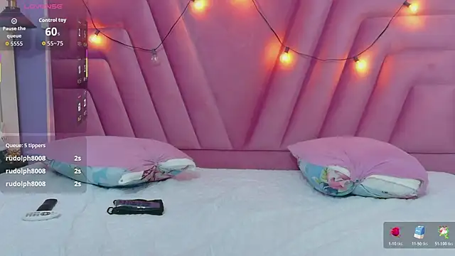 hornybarelylegalgirl's Live XXX Chat