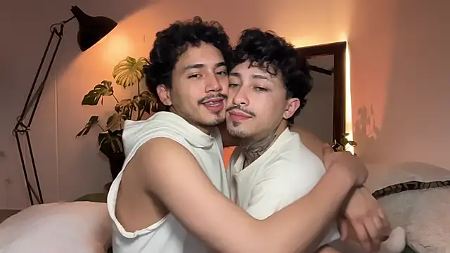 Czat XXX na żywo – Noah_and_Steven