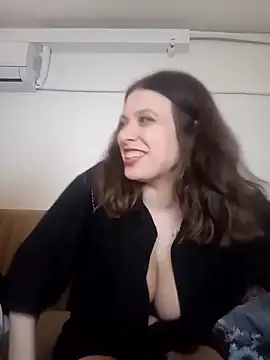 DevinAras Chat XXX in diretta