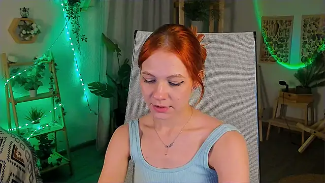 Онлайн чат XXX LisaAris
