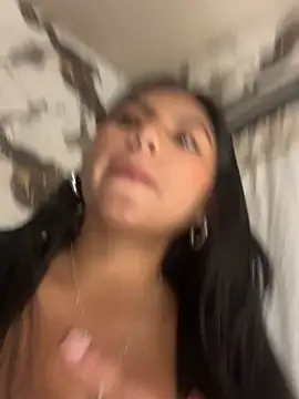 BrunetteBliss69 现场XXX聊天