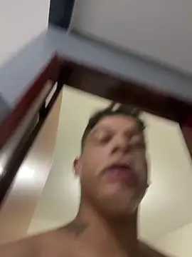 Show de webcam de CabaMacho22