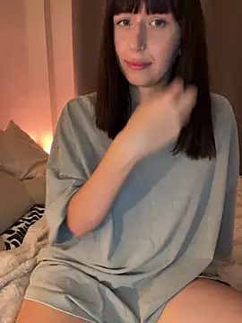 -Melina Pertunjukan Webcam