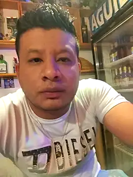 themorenofit08's Webcam Show
