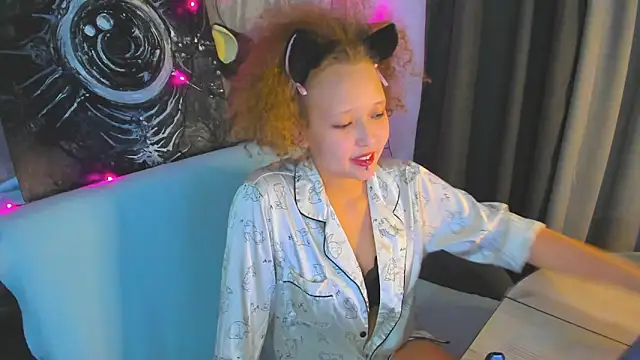 Senya_Sol Adlı Modelin Canlı XXX Sohbeti