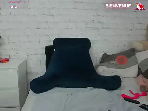JuliaFrancaise 现场XXX聊天