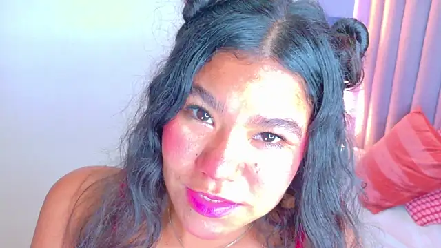 AhslyEvans__ élő XXX-chatje