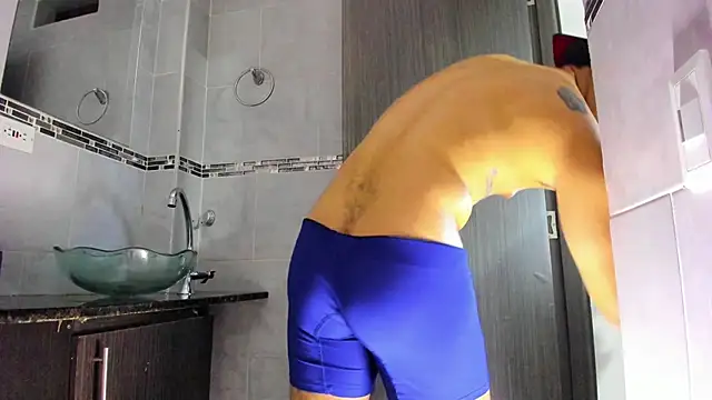 Chat +18 de Leon_Hotx ao vivo