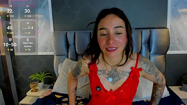 Cata_Jonees live XXX chat