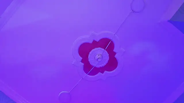 Živý XXX chat CHLOE_BLOWJOB