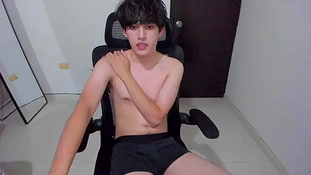 eren_188's Live XXX Chat