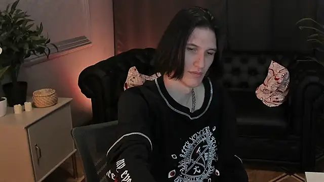 Show modela Klaude_Jam na web-kameri