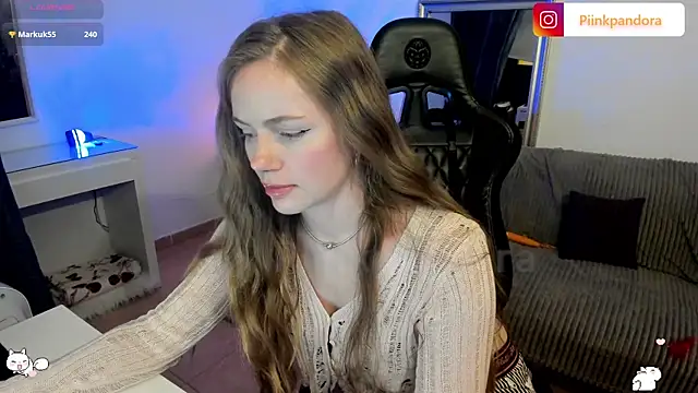 Piinkpandoran Live XXX chat