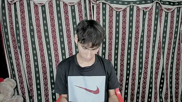 Skinny_Sebas Webcam-Show