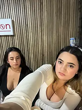 Antonella_Julieta élő XXX-chatje