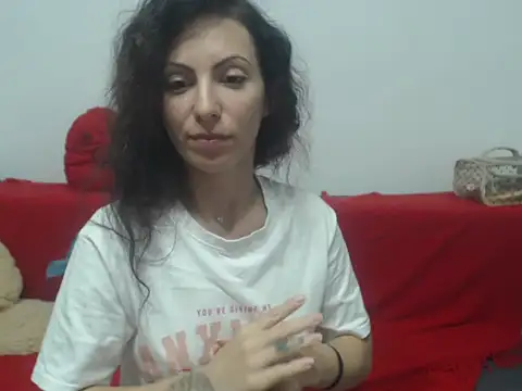 Chat +18 de Emmatoo ao vivo
