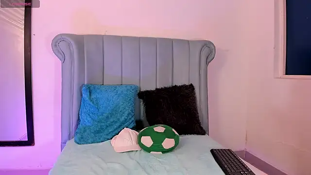 bad_boy_cum_'s Live XXX Chat