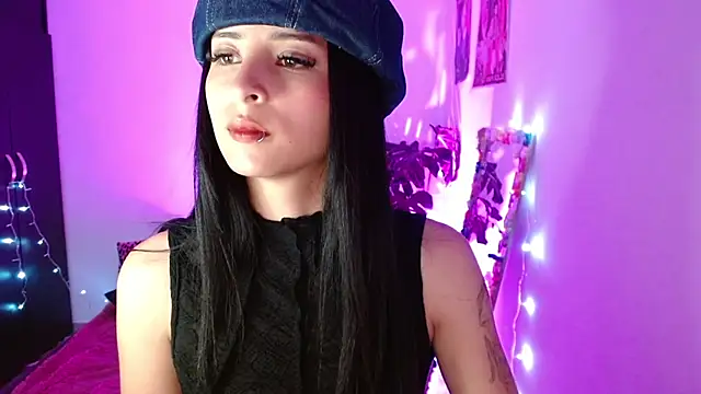 Kind_Scarlett Chat XXX in diretta