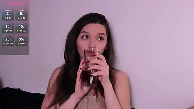miabellee_'s Live XXX Chat