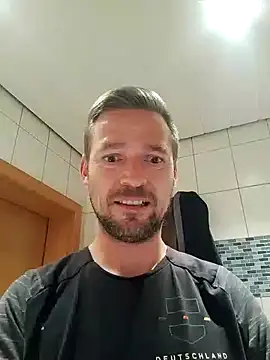 janosch319 Webcam Show