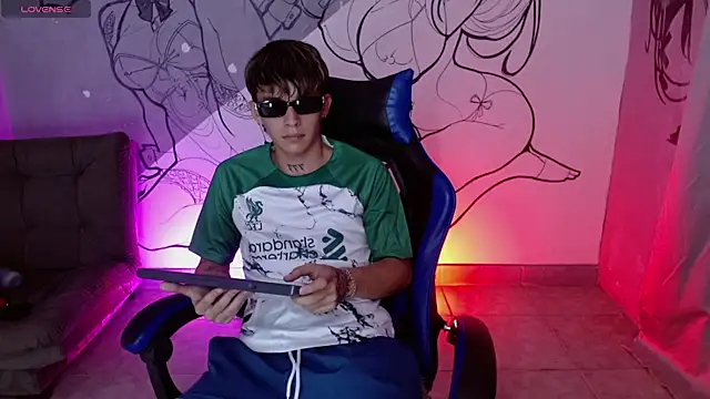 marco_777_'s Live XXX Chat