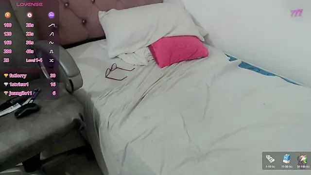 daphne_glow__'s Webcam Show