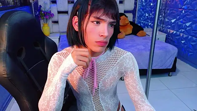 AlecciaNova – Live XXX-chat