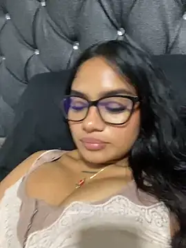 Riana_Kean 现场XXX聊天