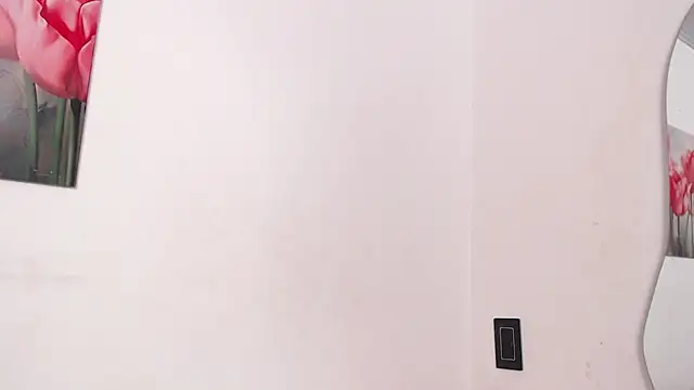 pinky_f00x live XXX chat