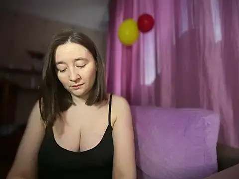 MimiYolaVi's Live XXX Chat