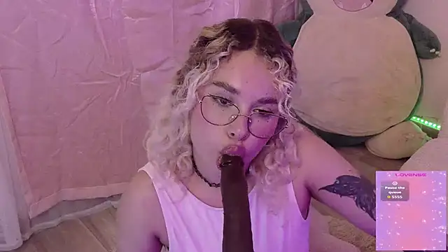 Czat XXX na żywo – Haelycute