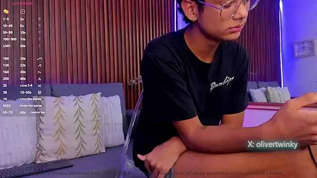 Oliver20__'s Live XXX Chat