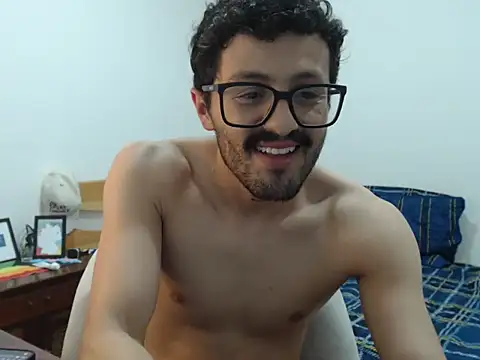 CuriousTomX's Webcam Show