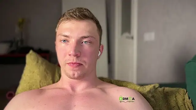 iron__chap Adlı Modelin Canlı XXX Sohbeti