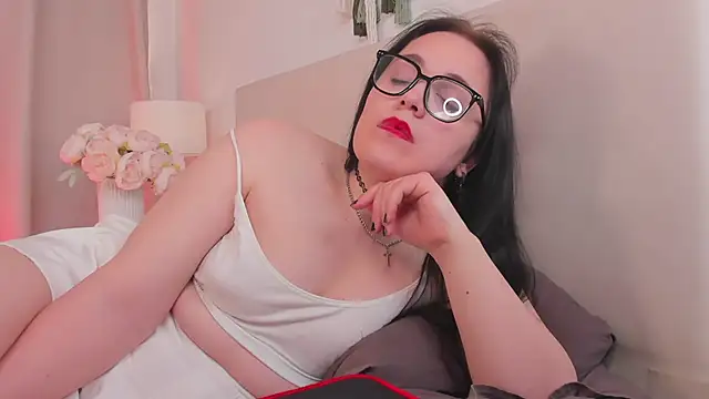 Villanelle_Dela webkamerás műsora