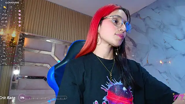 Moon_Red_r Chat XXX live