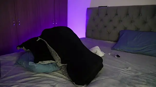 tay_ler3 Adlı Modelin Canlı XXX Sohbeti