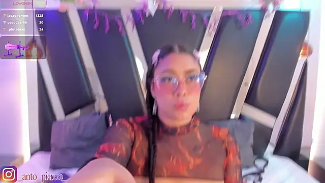 antonelllepiercee Live XXX-Chat