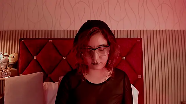 Chat XXX en directo de Kiri_Velvet