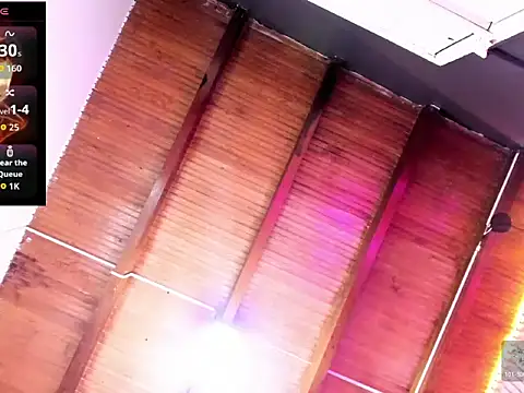 Živý XXX chat Kittymoretti