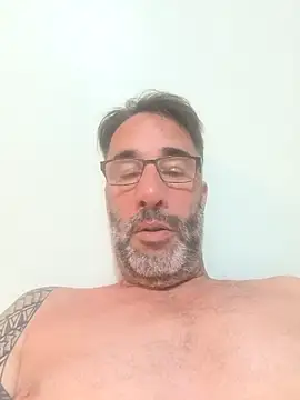Tiojhonnyn Webbikameraesitys