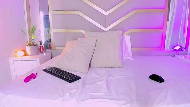Emily-Cruz Webcam-Show