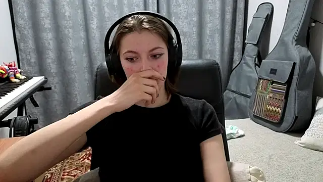 CutieAnny webcam show