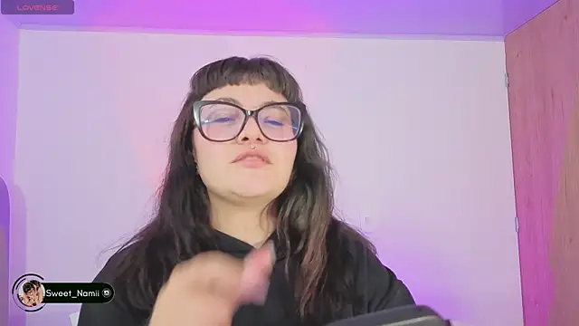 Sweet_Namii লাইভ XXX চ্যাট