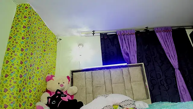 Hotgirldaphne's Webcam Show