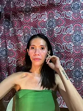 Chat +18 de LoveRUBY143 ao vivo